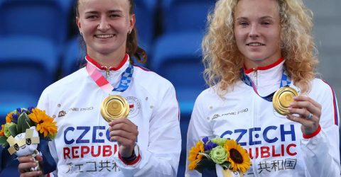 Czechs Krejcikova, Siniakova take women’s Olympic doubles gold