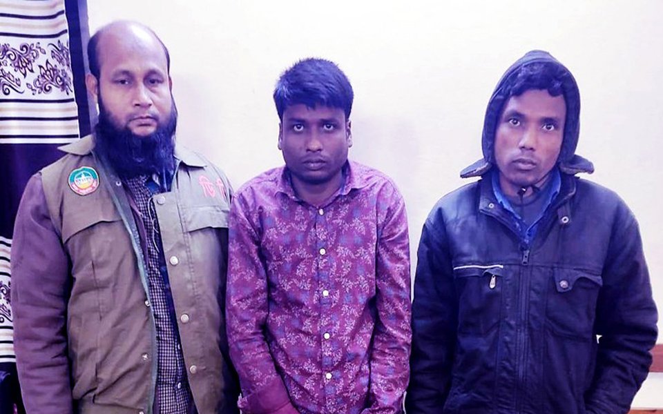 Two held with ganja in Rangpur