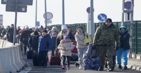 UN: More than 200,000 have fled Ukraine
