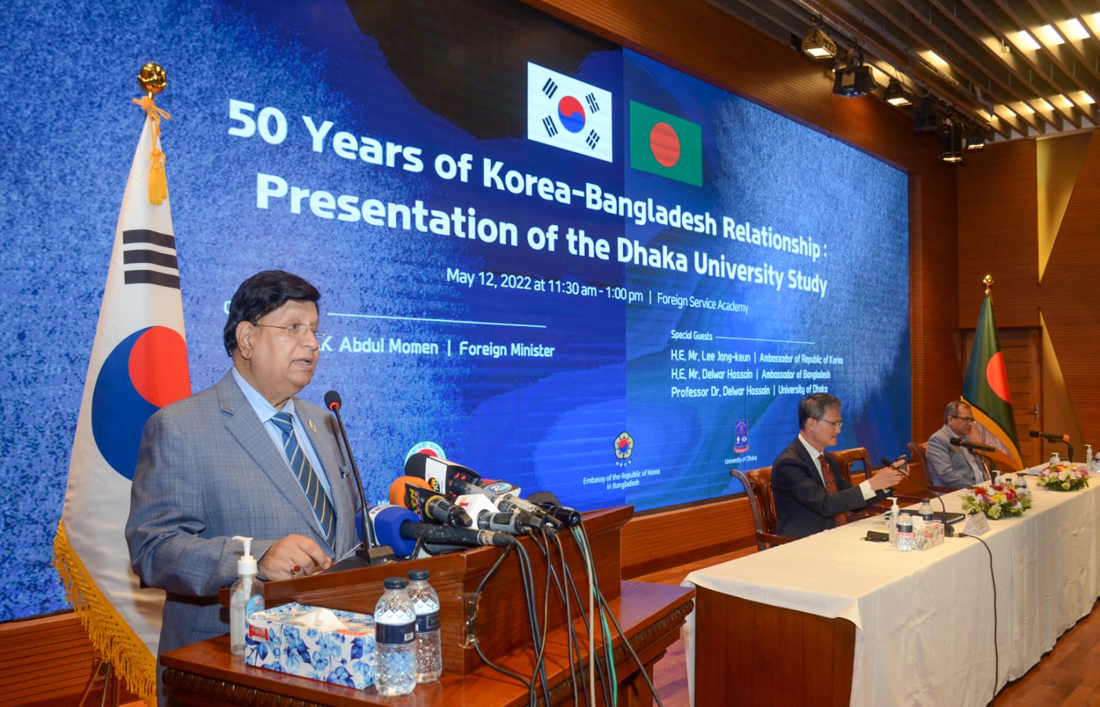 Dhaka seeks Seoul’s “extra initiative” for Rohingya repatriation
