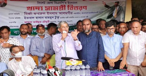 Govt indulges in celebration keeping flood victims unfed, alleges Fakhrul