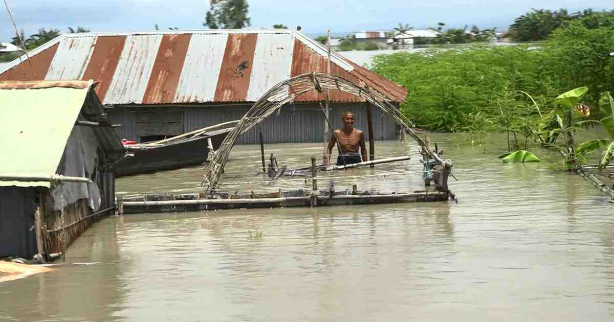 Govt allocates rice, cash, food for flood-hit 3 districts