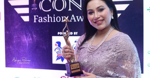 Doctor Tasnim Khan receives ‘Iconic Star Award’