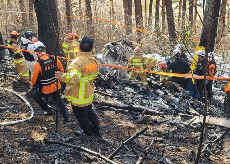 5 killed in helicopter crash in S.Korea: Yonhap