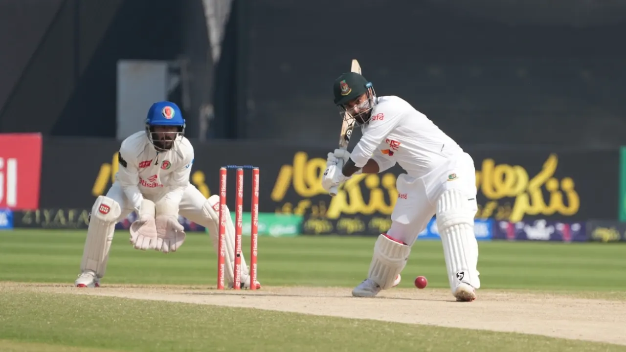 Litton Das batted aggressively on the fourth morning. Photo: Reuters